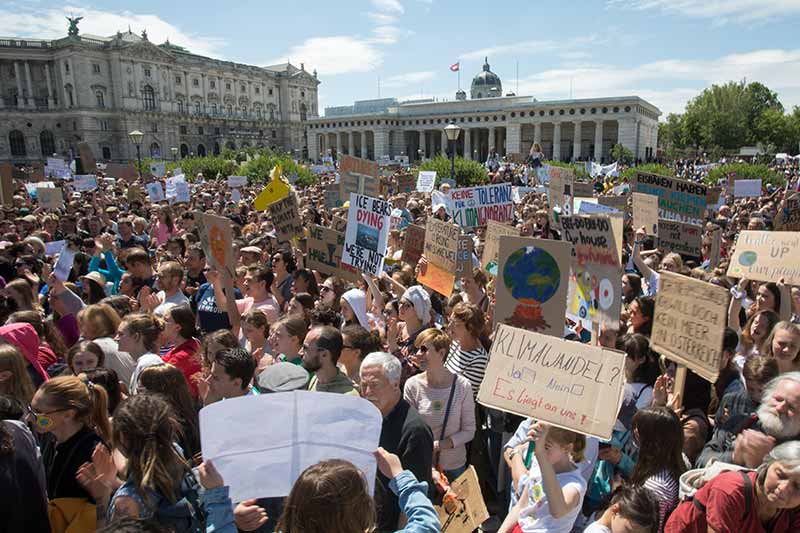 Friday for future20190131 PD13794 c